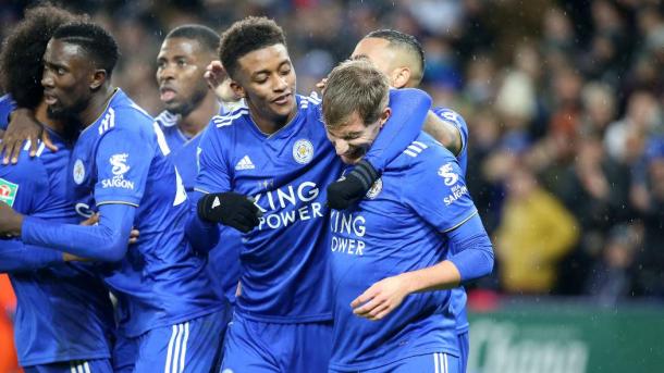 Albrighton marcou e forçou penalidades no King Power (Foto: Divulgação/Leicester City FC)