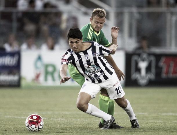 Above: Lee Cattermole in action for Sunderland against Club de Futbol Pachuca last pre-season | Photo: onefootball.com