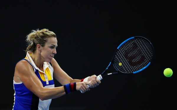 Anastasia Pavlyuchenkova hits a backhand | Photo: Lintao Zhang/Getty Images AsiaPac