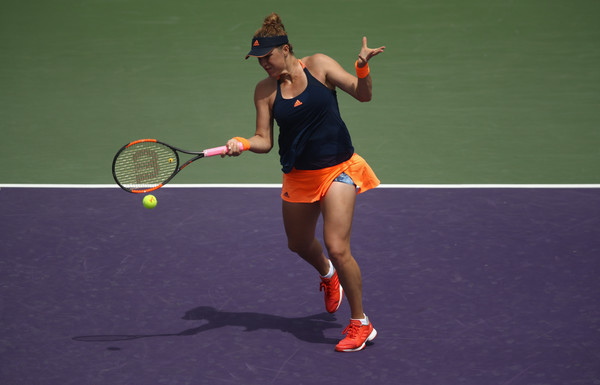 Anastasia Pavlyuchenkova in action at the Miami Open | Photo: Julian Finney/Getty Images North America