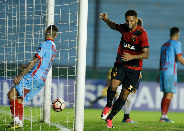 André marcou gol que garantiu o Sport nas oitavas (Foto: Gabriel Rossi/LatinContent/Getty Images)