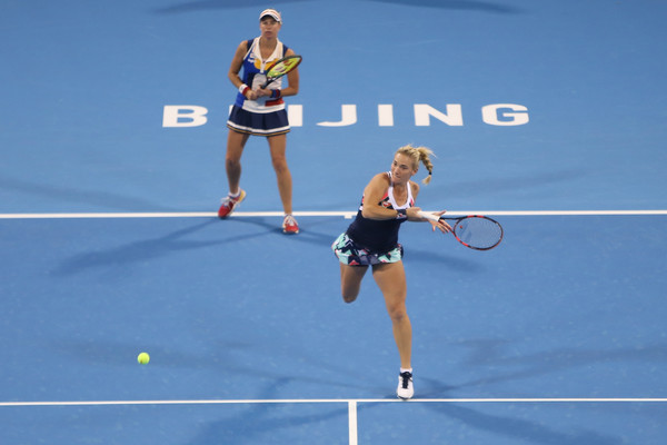 Babos and Hlavackova in action | Photo: Emmanuel Wong/Getty Images AsiaPac