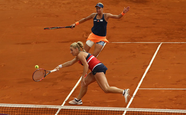 Babos and Hlavackova in action at the Mutua Madrid Open | Photo: Julian Finney/Getty Images Europe