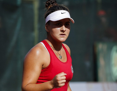 Bianca Vanessa Andreescu celebrates after winning a point in 2015 Junior Fed Cup Final action. | Photo via Tennis Canada