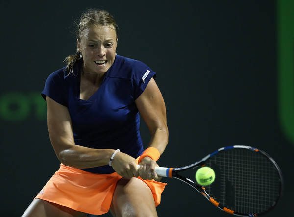 Anett Kontaveit produces a comeback to triumph in the first set | Photo: Julian Finney/Getty Images North America