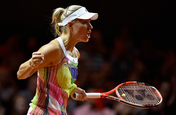 Angelique Kerber celebrates a point against Petra Kvitova | Photo: Dennis Grombkowski/Bongarts