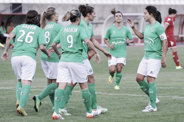 Saint-Etiénne players celebrate scoring against ASPTT Albi (asse.fr)