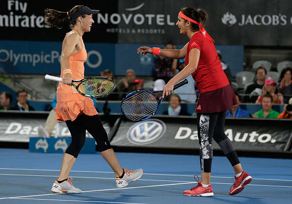 Martina Hingis and Sania Mirza celebrating winning the Sydney International title (Photo:Mark Metcalfe/Getty Images) 