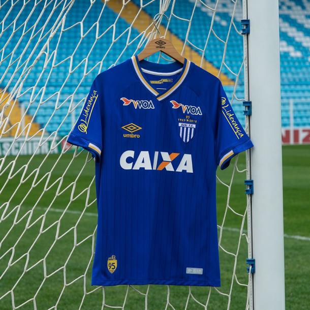 Novo uniforme do Avaí, em comemoração aos 95 anos do clube (Foto: Divulgação/Avaí FC)