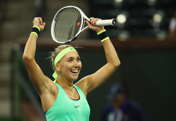 Elena Vesnina celebrates the win | Photo: Clive Brunskill/Getty Images North America