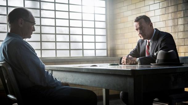Mark Rylance y Tom Hanks en 'Bridge Of Spies' | Foto: variety.com