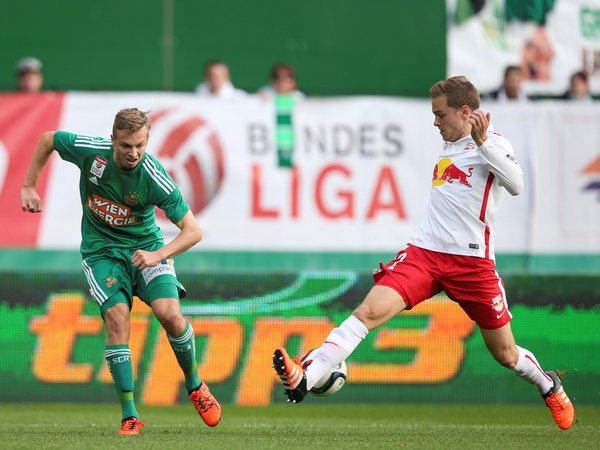 Benno Schmitz in action against Rapid Wien. | Image source: RB Leipzig