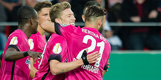 Hertha celebrate Weiser's crucial equaliser. | Image source: kicker