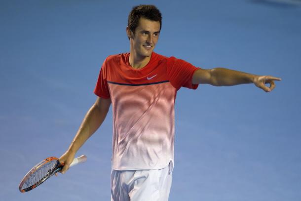 Bernard Tomic acknowledges his box during the semifinals (Photo: Abierto Mexicano Telcel)