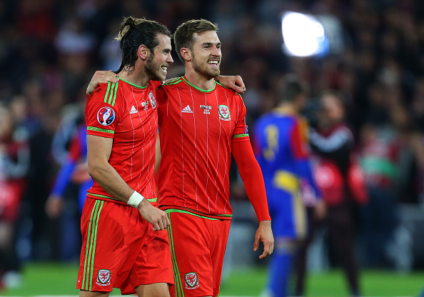 Aaron Ramsey and Gareth Bale celebrate together | Photo: Catherine Ivill/AMA