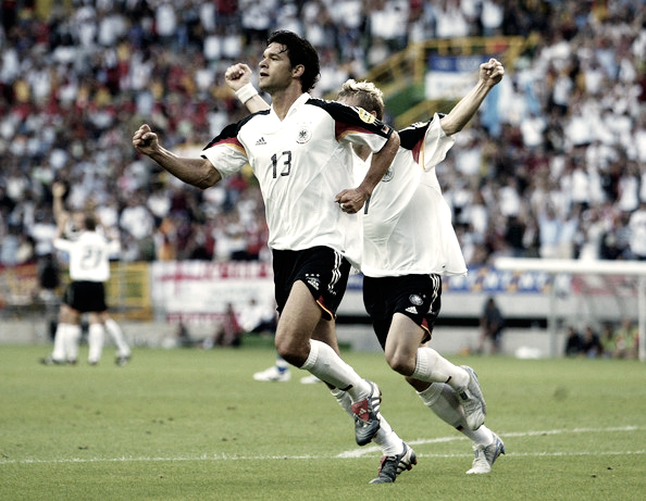Ballack celebra un gol ante México en la Copa Confederaciones 2005 | Foto: Federación de fútbol de Alemania