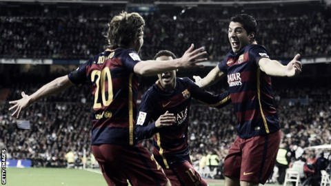 Barcelona celebrate in their 4-0 win over Real Madrid | Photo: Getty Images