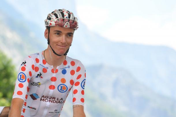 Romain Bardet, maillot de topos rojos de la montaña. | Foto: LeTour