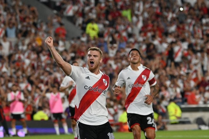 Photo: River Plate