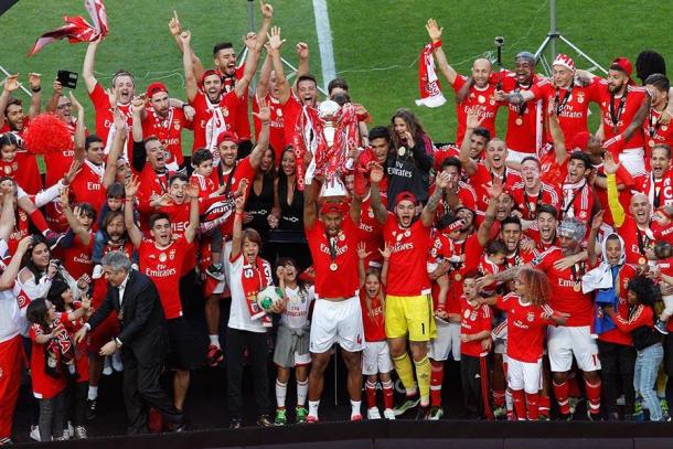 Los jugadores del SL Benfica festejando el título de liga | Foto: SL Benfica