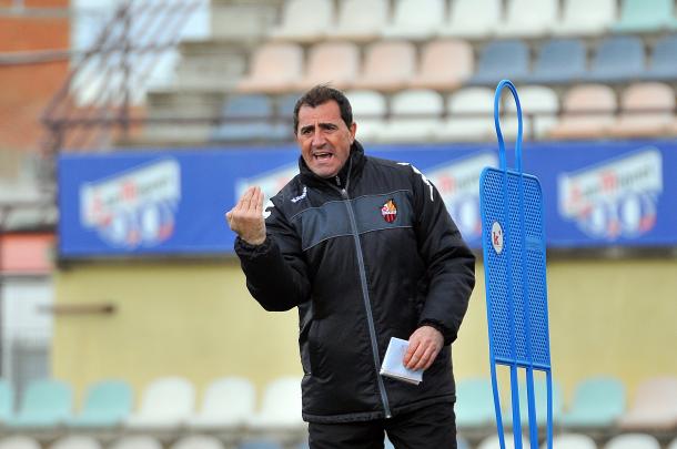Bernanrdo Tapia, segundo entrenador del Reus, jugo en el Lugo. (Foto: CF Reus)