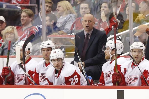 Jeff Blashill yells from the bench during a December 8, 2015 game against the Washington Capitals Photo Via: Geoff Burke- USA TODAY Sports
