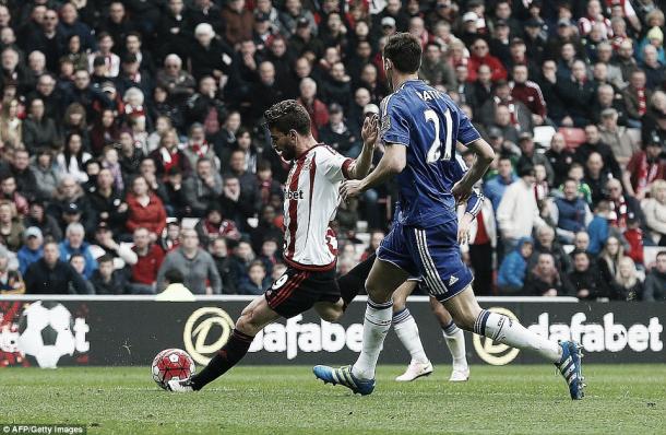 Above: Fabio Borini scoring in Sunderland's 3-2 win over Chelsea | Photo: AFP / Getty Images 