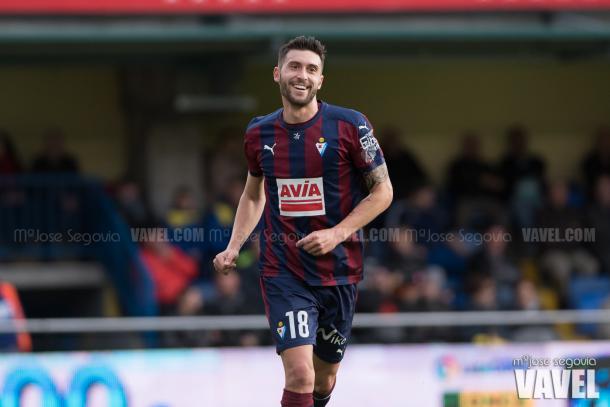 Borja Bastón celebrando un gol. Foto: Mª José Segovia (VAVEL)