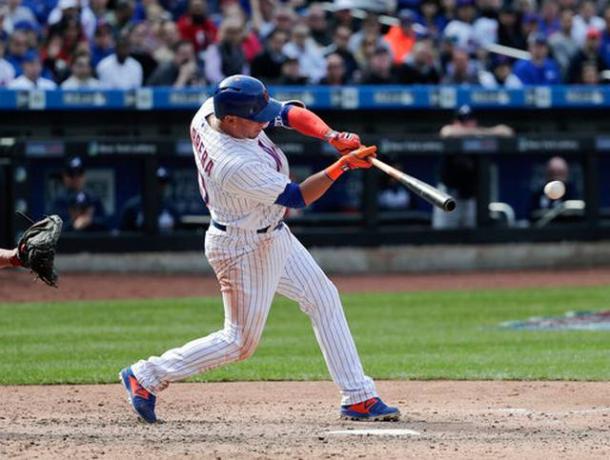 Cabrera led the Mets offense with three hits, including the game-winning single/Photo: Julie Jacobson/Associated Press