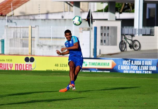 Brenner deve ganhar chance como titular (Foto: André Palma Ribeiro/Avaí FC)