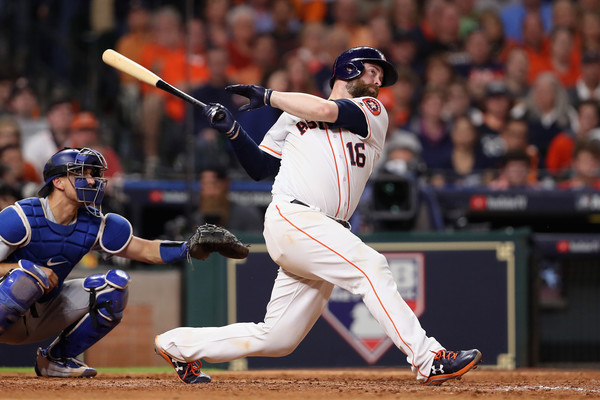 McCann's blast continued his hot hitting and gave the Astros a three-run lead again/Photo: Christian Petersen/Getty Images