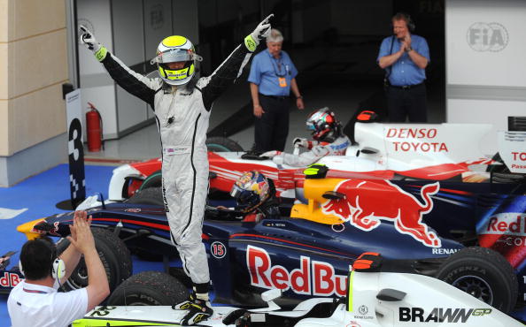 Em 2009, Jenson Button saiu de quarto para vencer em Sakhir (Foto: Getty Images)