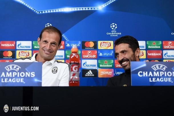 Allegri e Buffon in conferenza stampa. Foto: Twitter