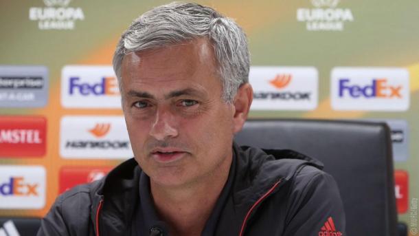 Josè Mourinho. Fonte: https://twitter.com/manutd