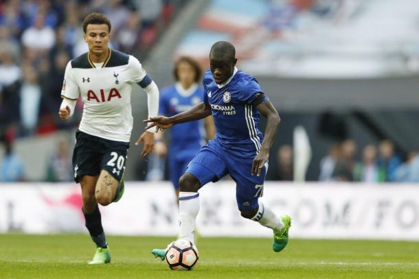 Hazard alabó el trabajo de N'Golo Kanté | Foto: Chelsea.