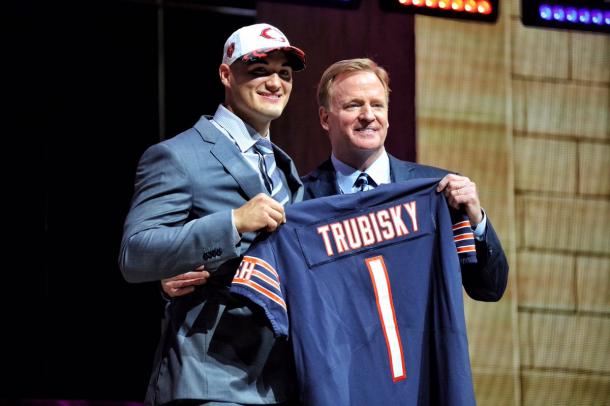 There will be a quarterback controversy in Chicago this summer due to Mitchell Trubisky's selection | Source: chicagobears.com