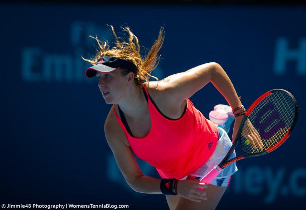 Anastasia Pavlyuchenkova serves during the match | Photo: Jimmie48 Tennis Photography
