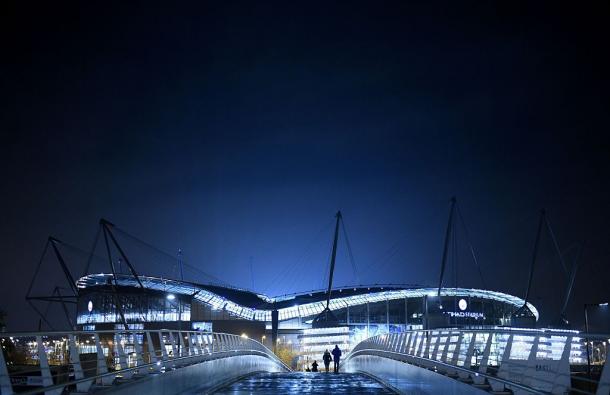 Una vista suggestiva dell'Etihad Stadium. | Fonte: twitter.com/SpursOfficial