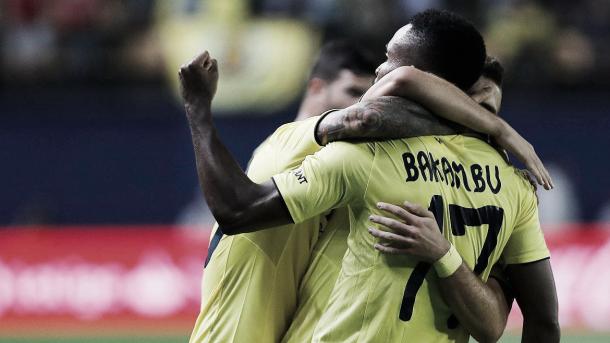 Bakambu comemora um de seus gols | Foto: Divulgação/Villarreal CF