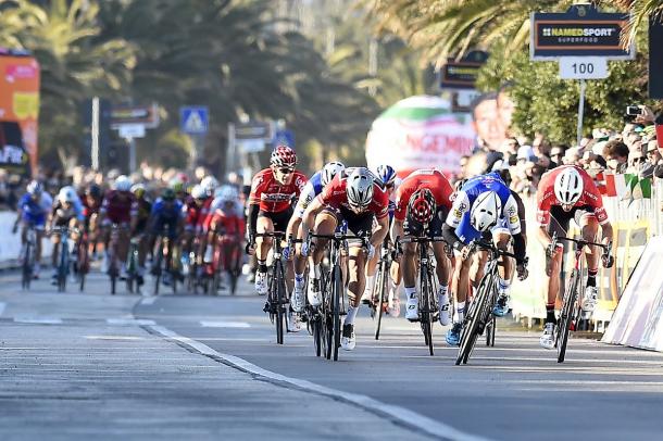 La etapa se decidió en un apretado sprint | Fotografía: Tirreno-Adriático