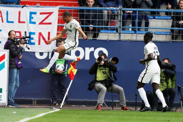 La gioia di Mbappé dopo il gol del vantaggio. Fonte foto: squawka.com