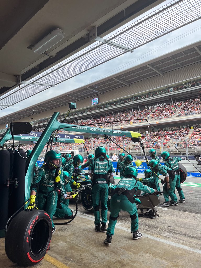 Pit-stop AM / Fuente: Twitter @AstonMartinF1