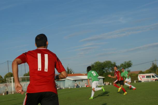 El Mirandés B llevó la iniciativa del juego y mereció más goles. | Foto: VAVEL