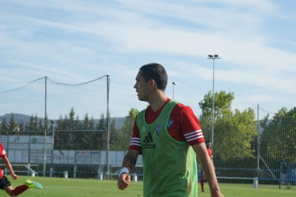 Mikel decantó el partido a favor del Mirandés B con su gol. | Foto: VAVEL