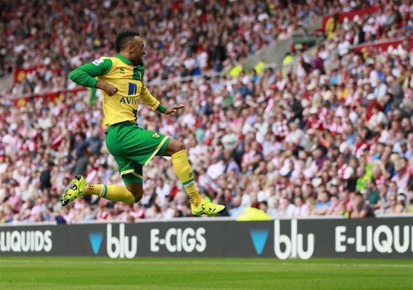 Redomnd fue clave en la victoria del Norwich en el Stadium of Light | Foto: GETTY