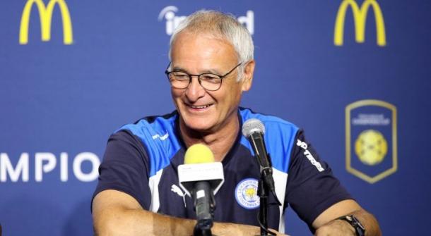 Ranieri during one of his Leicester pressers in pre-season. | Photo: Getty