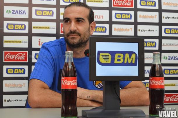 Toño Ramírez en la sala de prensa del Stadium Gal. Foto: Giovanni Batista (VAVEL)