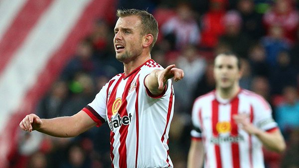 Lee Cattermole's presence will be even more important with John O'Shea absent. (Photo: Sunderland AFC)