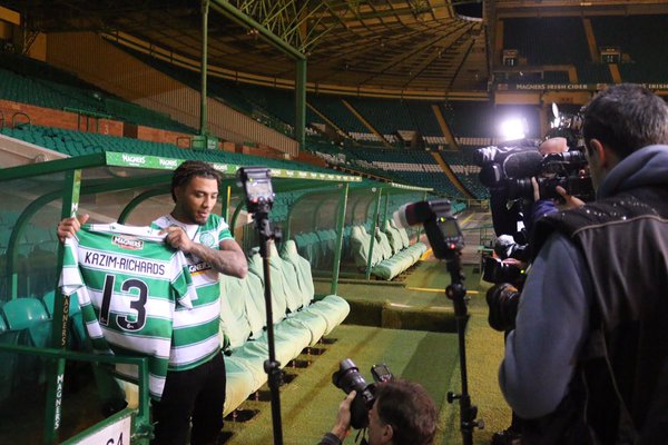 Kazim-Richards poses for cameras | @celticfc