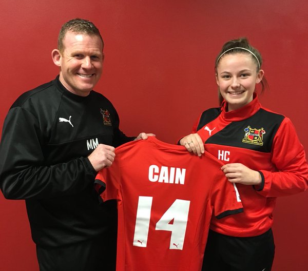 Hannah Cain capped off the club's business for the week when she put pen to paper. | Photo: Sheffield FC